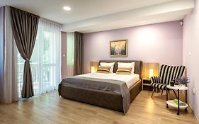 Cityscape Luxury Suites